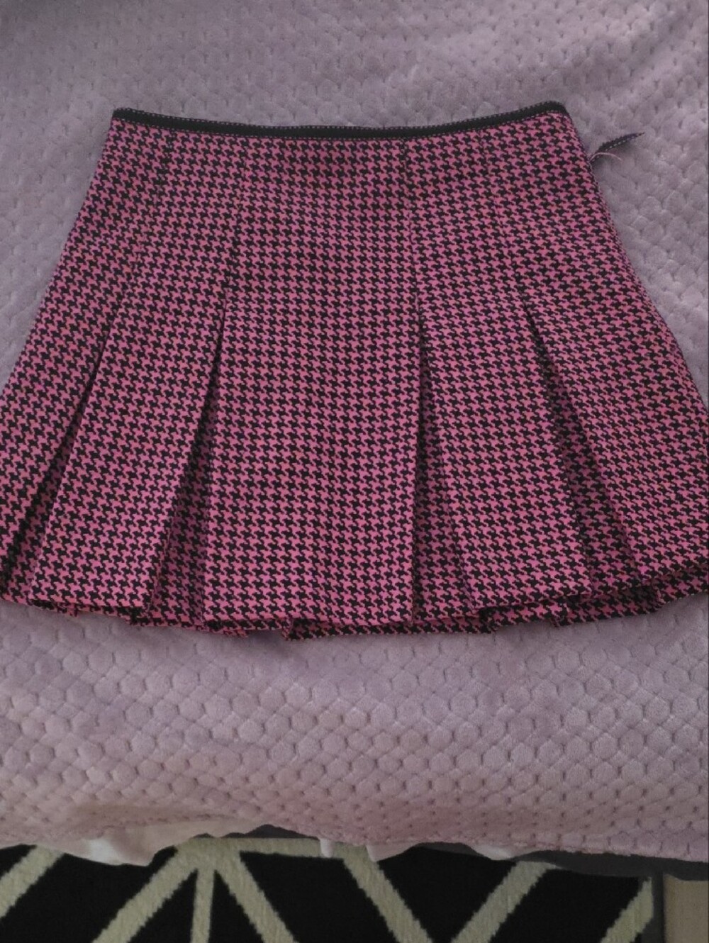 bebe Pink and Black Houndstooth Pleated Skater Skirt - Picture 5 of 5